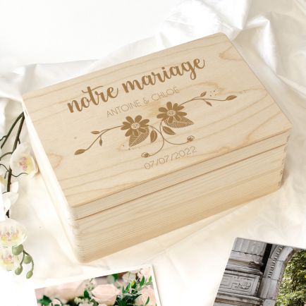 Boîte à souvenirs vrille de fleurs personnalisée pour le mariage | HISTORIA